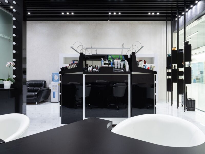 Professional Salon Services and Beauty Treatments for Personal Transformation